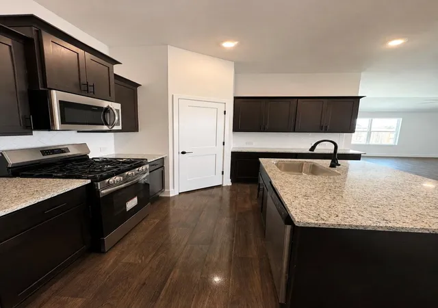 Photo 3 of Single family home for sale at 2039 Emerald Lake Trail, Dayton, TX 77535 | MLS# 22649378 | Listing updated on 2026-09-09