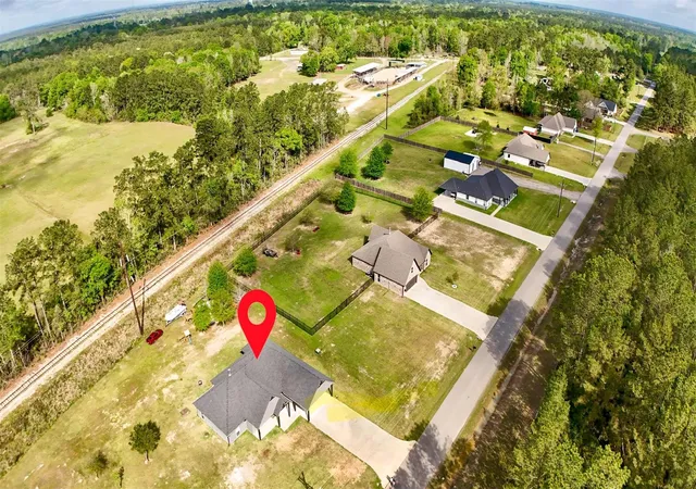 Homes for sale in Buna, TX | 375 County Road 725, Buna, TX 77612 | MLS# 7389710