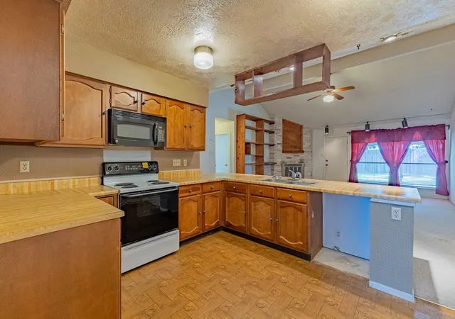 5th image of 8603 Forest Point Dr, Humble, TX 77338 | MLS# 80115030