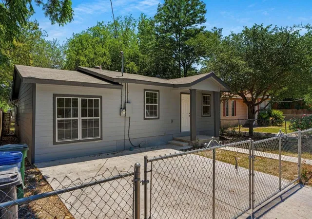 Photo 3 of Single family home for sale at 512 Vickers Ave, San Antonio, TX 78211 | MLS# 80185909 | Listing updated on 2026-08-14