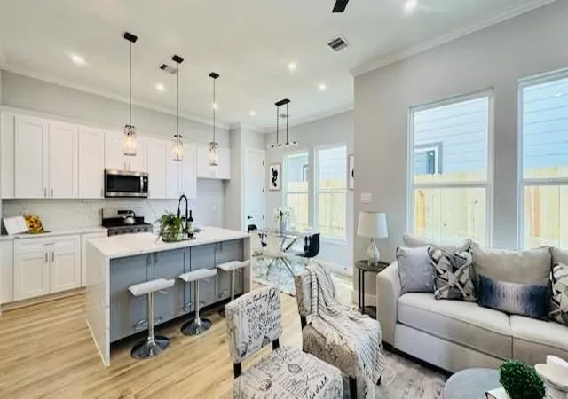 3rd image of 6840 Del Rio St, Houston, TX 77021 | MLS# 60268330