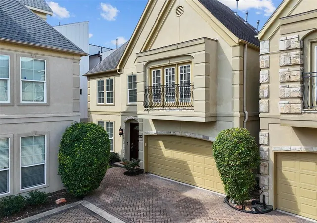 Photo 1 of Single family home for sale at 5624 Dolores St, Houston, TX 77057 | MLS# 42179790 | Listing updated on 2026-09-09