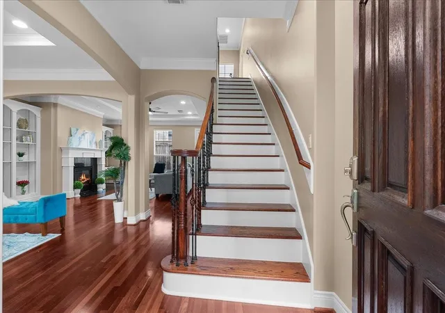 Photo 3 of Single family home for sale at 5624 Dolores St, Houston, TX 77057 | MLS# 42179790 | Listing updated on 2026-09-09