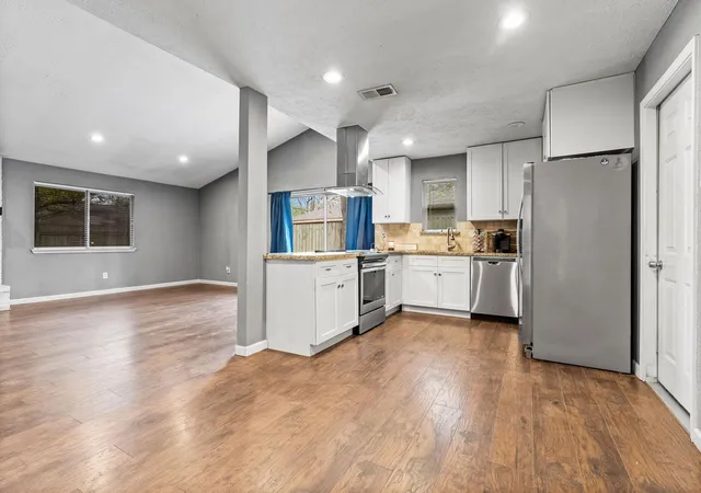 Photo 3 of Single family home for sale at 23135 Birnam Wood Blvd, Spring, TX 77373 | MLS# 16237248 | Listing updated on 2026-09-17