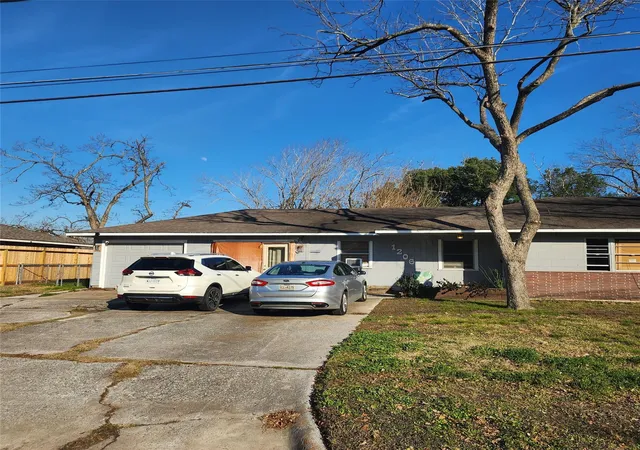 Homes for sale in Baytown, TX | 1206 N Commerce St, Baytown, TX 77520 | MLS# 78293911