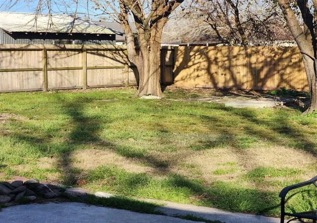 Homes for sale in Baytown, TX | 1206 N Commerce St, Baytown, TX 77520 | MLS# 78293911