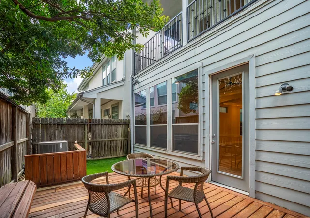 Photo 2 of Sale Pending at 4236 Drake St, Houston, TX 77005 | MLS# 85198019 | Listing updated on 2026-09-05