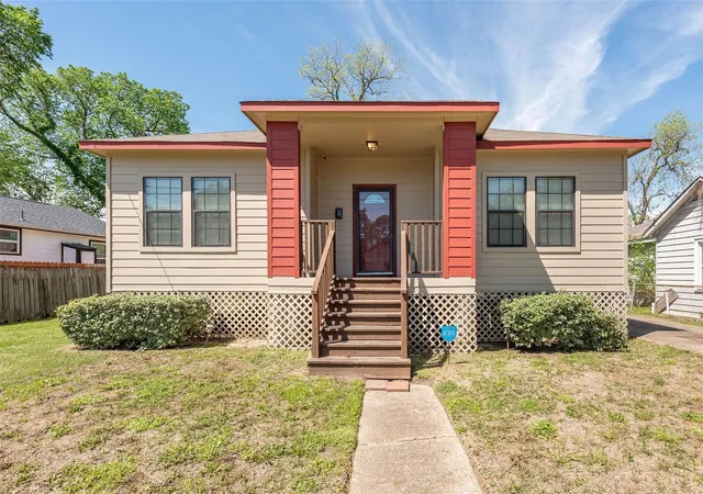 Photo 1 of Single family home for sale at 4203 Sayers St, Houston, TX 77026 | MLS# 77255530 | Listing updated on 2026-07-23