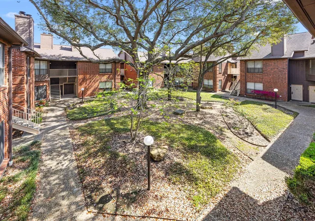 Photo 2 of Condo for sale at 3100 Walnut Bnd Ln #120, Houston, TX 77042 | MLS# 49577196 | Listing updated on 2026-07-02