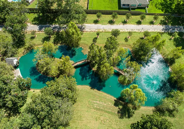 Photo 4 of Single family home for sale at 3130 Bowser Rd, Fulshear, TX 77441 | MLS# 85056714 | Listing updated on 2026-08-26