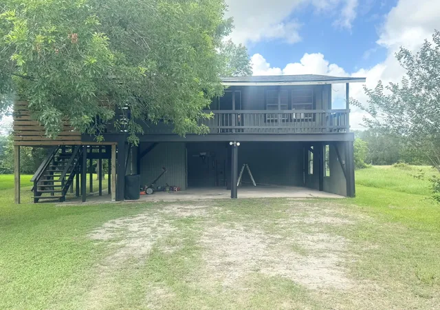 Homes for sale in Palacios, TX | 788 Riverside Dr, Palacios, TX 77465 | MLS# 21878569