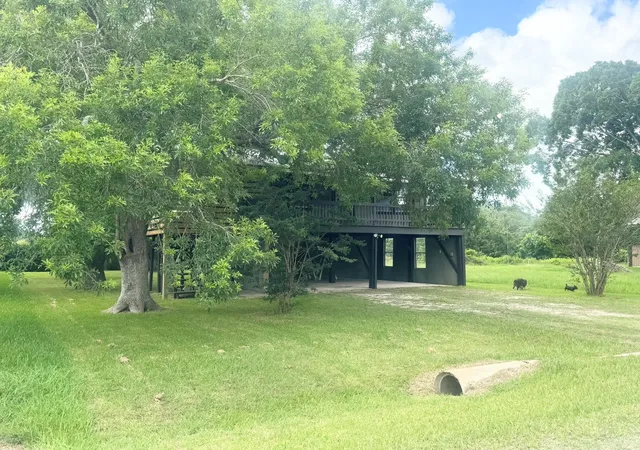 Homes for sale in Palacios, TX | 788 Riverside Dr, Palacios, TX 77465 | MLS# 21878569
