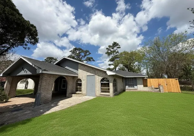Photo 1 of Sale Pending at 6431 Harcourt Dr, Houston, TX 77016 | MLS# 4012954 | Listing updated on 2026-09-15