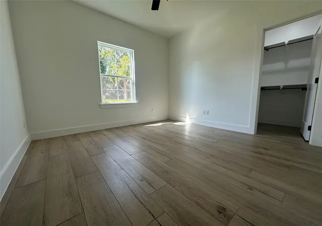 32nd image of 320 Wood Haven Dr, West Columbia, TX 77486 | MLS# 76107906
