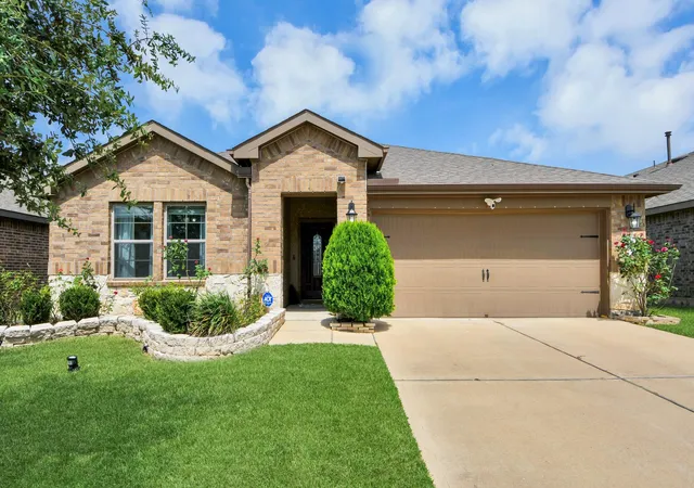 Photo 1 of Sale Pending at 3515 Windham Way, Katy, TX 77494 | MLS# 5047931 | Listing updated on 2026-09-11