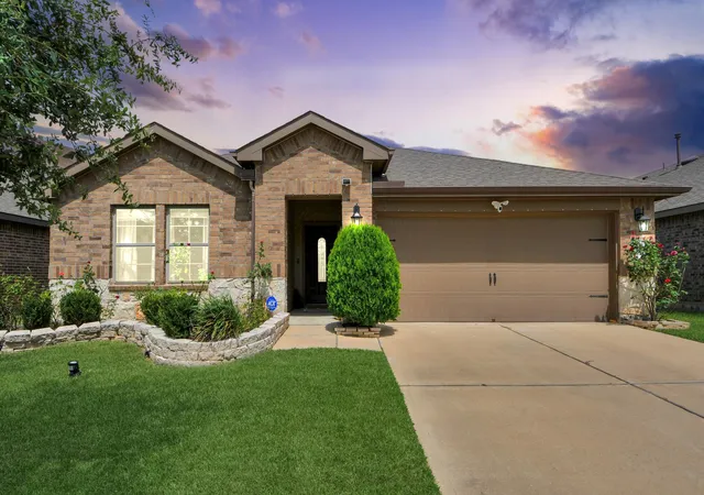 Photo 3 of Sale Pending at 3515 Windham Way, Katy, TX 77494 | MLS# 5047931 | Listing updated on 2026-09-11