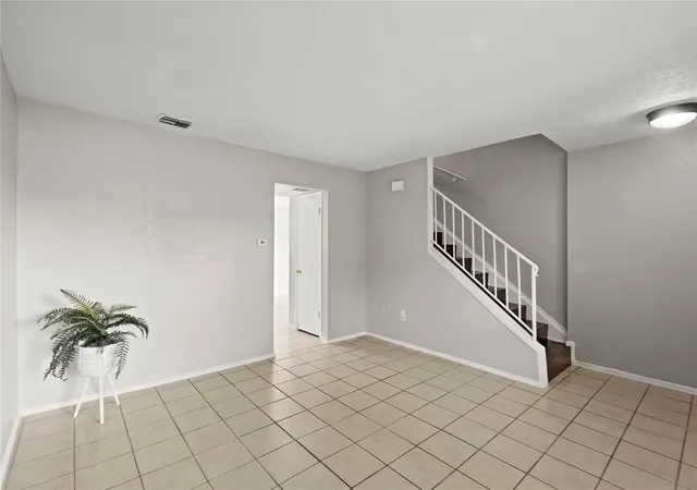 5th image of 12873 High Star Dr, Houston, TX 77072 | MLS# 21689213