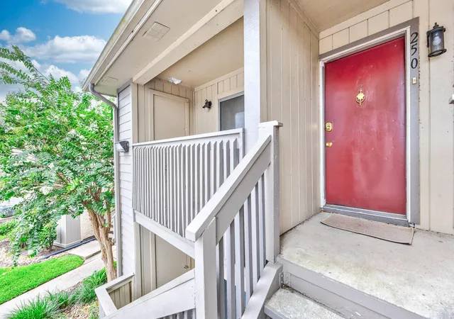 Homes for sale in Houston, TX | 1900 Bay Area Blvd #250, Houston, TX 77058 | MLS# 53466965