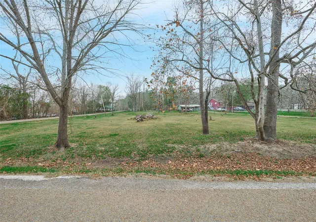 Land for sale at 26 Lakeview Dr, Huntsville, TX 77320 | MLS# 83665365 | Listing updated on 2026-05-05