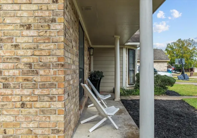 Homes for sale in Baytown, TX | 7111 Tonkawa St, Baytown, TX 77521 | MLS# 81460143