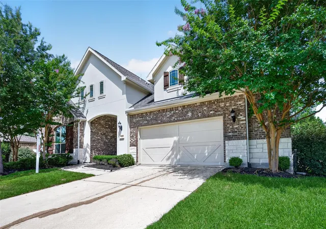 Photo 2 of Single family home for sale at 13326 Lake Chesdin Rd, Houston, TX 77044 | MLS# 70766046 | Listing updated on 2026-08-01