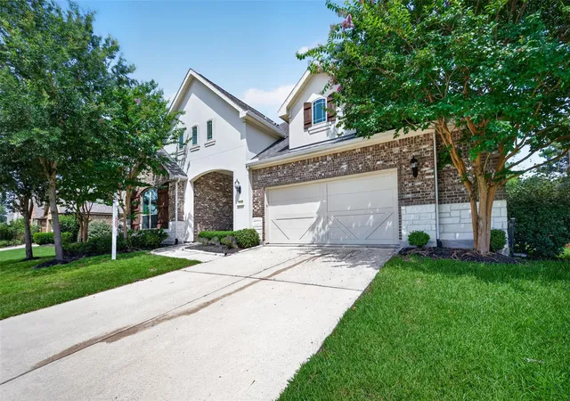Photo 3 of Single family home for sale at 13326 Lake Chesdin Rd, Houston, TX 77044 | MLS# 70766046 | Listing updated on 2026-08-01