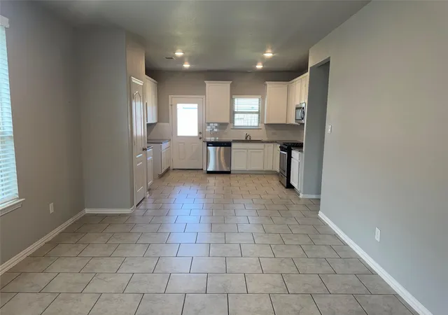 Photo 4 of Single family home for sale at 8011 Grandstand Pkwy, Fulshear, TX 77441 | MLS# 51819785 | Listing updated on 2026-08-14