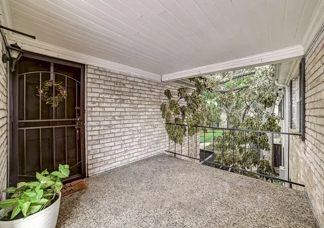 Photo 3 of Condo for sale at 7900 Westheimer Rd #202, Houston, TX 77063 | MLS# 10354302 | Listing updated on 2026-09-13