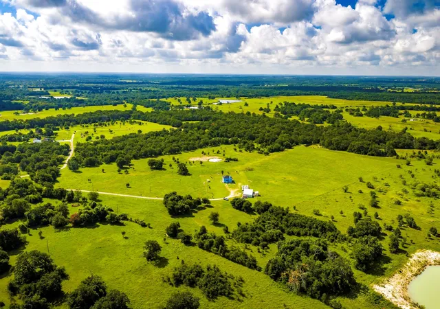 Photo 2 of Land for sale at 6559 Highway 21 W, Madisonville, TX 77864 | MLS# 11070200 | Listing updated on 2026-07-05