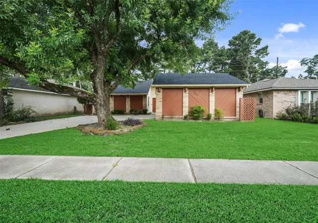 3rd image of 21503 Bridgepoint Ln, Spring, TX 77388 | MLS# 81678767