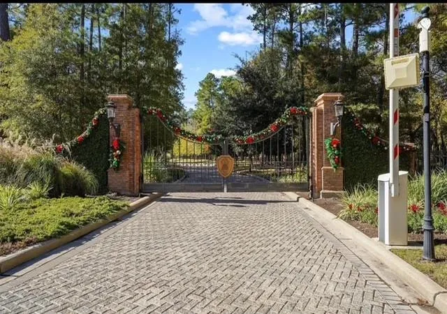 4th image of 241 Eminence Isle, Montgomery, TX 77316 | MLS# 58600312