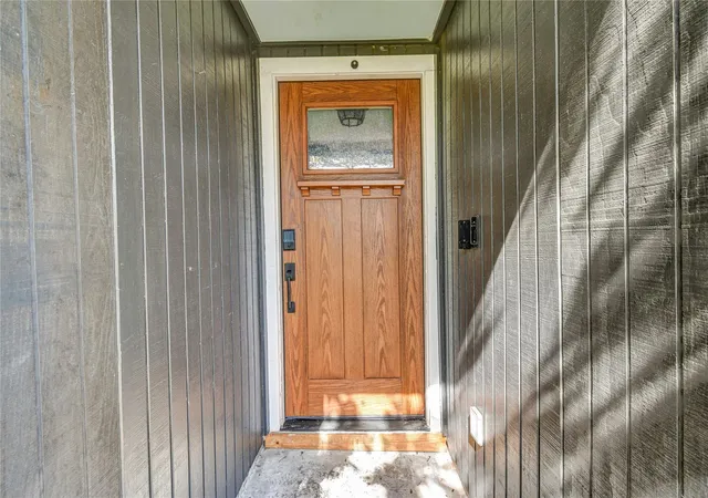 Photo 4 of Single family home for sale at 16 Ranch House Loop, Angleton, TX 77515 | MLS# 43904712 | Listing updated on 2026-09-21