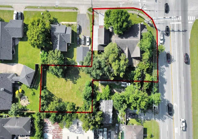 1st image of 502 Texas Pkwy, Missouri City, TX 77489 | MLS# 76861010