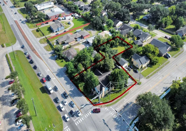 2nd image of 502 Texas Pkwy, Missouri City, TX 77489 | MLS# 76861010