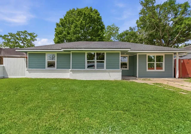 Photo 1 of Sale Pending at 2208 Merle St, Pasadena, TX 77502 | MLS# 14051841 | Listing updated on 2026-09-17