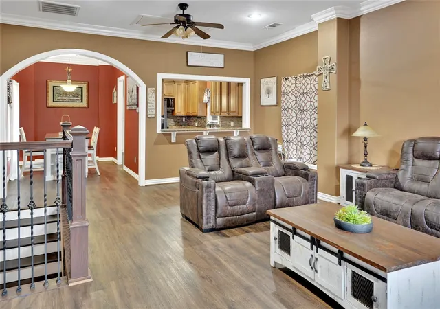 Photo 3 of Single family home for sale at 5118 Ave M, Galveston, TX 77551 | MLS# 74386244 | Listing updated on 2026-06-10