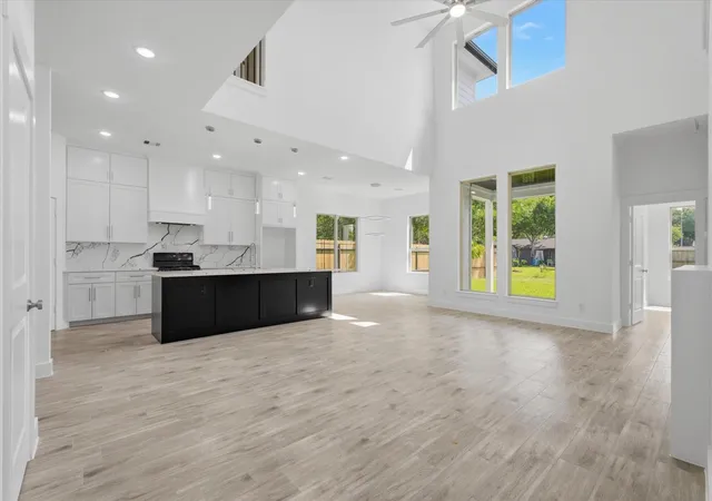 5th image of 707 S Iowa St, La Porte, TX 77571 | MLS# 19658940