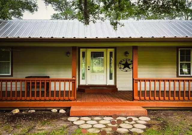 Homes for sale in Huntsville, TX | 38 Martha Ln, Huntsville, TX 77320 | MLS# 92839387