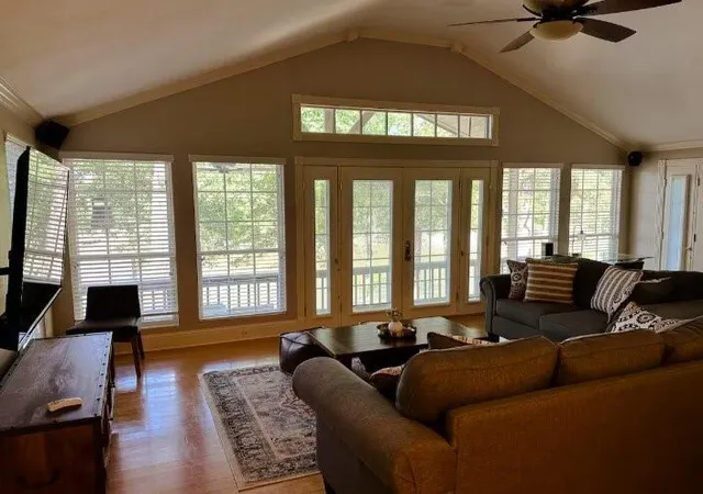 Homes for sale in Huntsville, TX | 38 Martha Ln, Huntsville, TX 77320 | MLS# 92839387