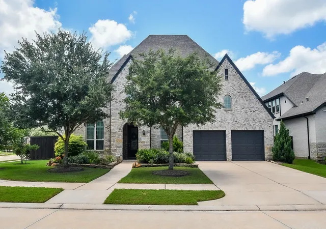 Single family home for sale at 2703 Ripe Amber Cup Ct, Richmond, TX 77406 | MLS# 5918570