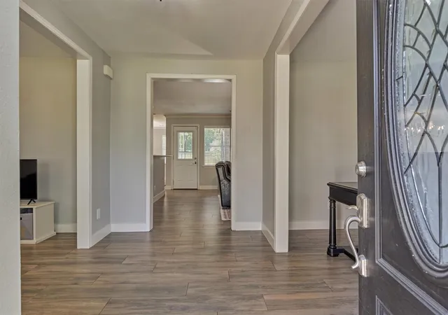 Photo 3 of Single family home for sale at 6515 Glenhill Dr, Spring, TX 77389 | MLS# 34590918 | Listing updated on 2026-08-06