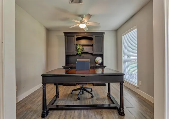 Photo 4 of Single family home for sale at 6515 Glenhill Dr, Spring, TX 77389 | MLS# 34590918 | Listing updated on 2026-08-06