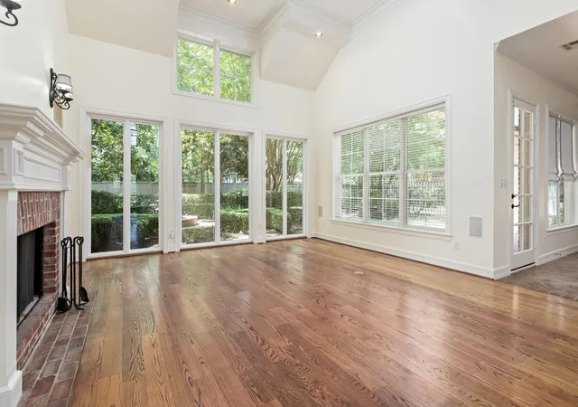 Photo 4 of Single family home for sale at 5035 Oakmont Dr, Beaumont, TX 77706 | MLS# 26755921 | Listing updated on 2026-08-31