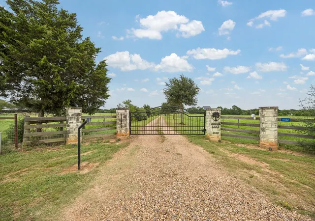 Photo 3 of Sale Pending at 11182 Fm 1094 Rd, Sealy, TX 77474 | MLS# 22505415 | Listing updated on 2026-09-18