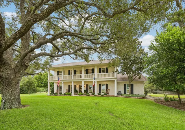 Photo 4 of Sale Pending at 11182 Fm 1094 Rd, Sealy, TX 77474 | MLS# 22505415 | Listing updated on 2026-09-18