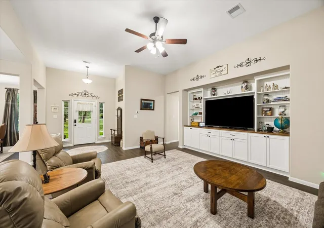 5th image of 1712 County Road 103, Columbus, TX 78934 | MLS# 10863696