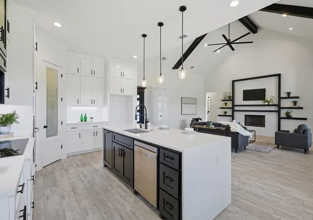 1st image of 5009 Glenoaks Ct, Weatherford, TX 76088 | MLS# 55691907
