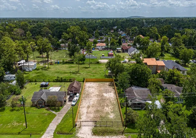 Photo 2 of Land for sale at 8926 Heatherside St, Houston, TX 77016 | MLS# 11087551 | Listing updated on 2026-09-19