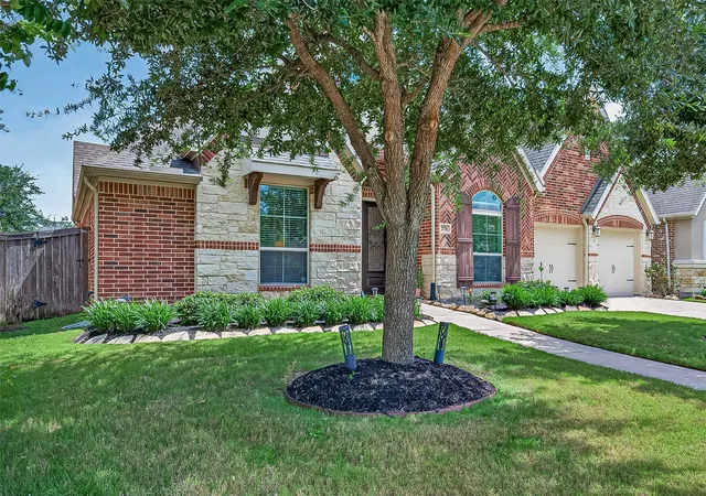 Photo 2 of Sale Pending at 27706 Fleetwood Bnd Ln, Katy, TX 77494 | MLS# 85307623 | Listing updated on 2026-09-12