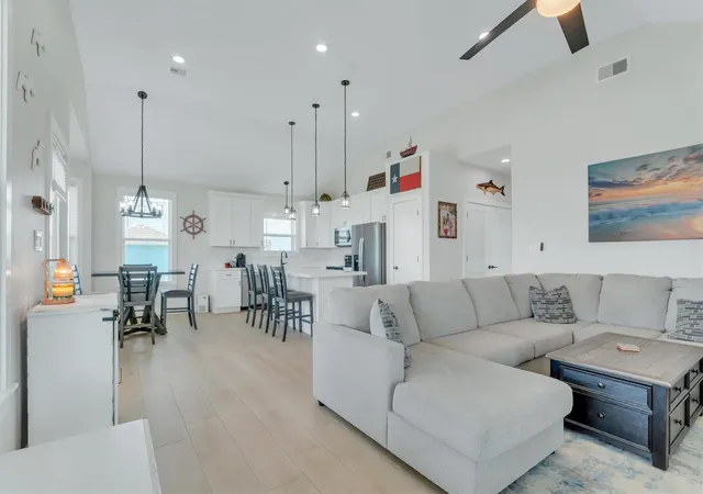 Photo 3 of Single family home for sale at 3815 Kiva Rd, Galveston, TX 77554 | MLS# 42942378 | Listing updated on 2026-08-18